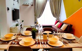 Alanis Residence 7 Pax @ Sepang Klia Kota Warisan
